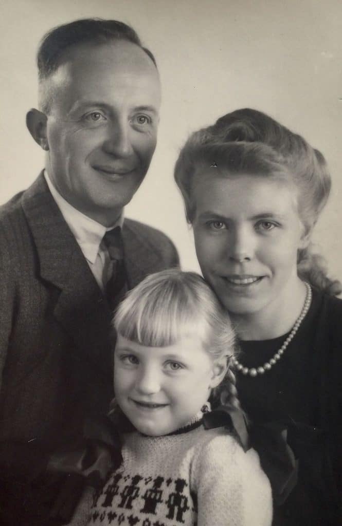 Vader Cor, moeder Maartje, dochter Ans Lodder, 1943 - particuliere collectie familie Lodder