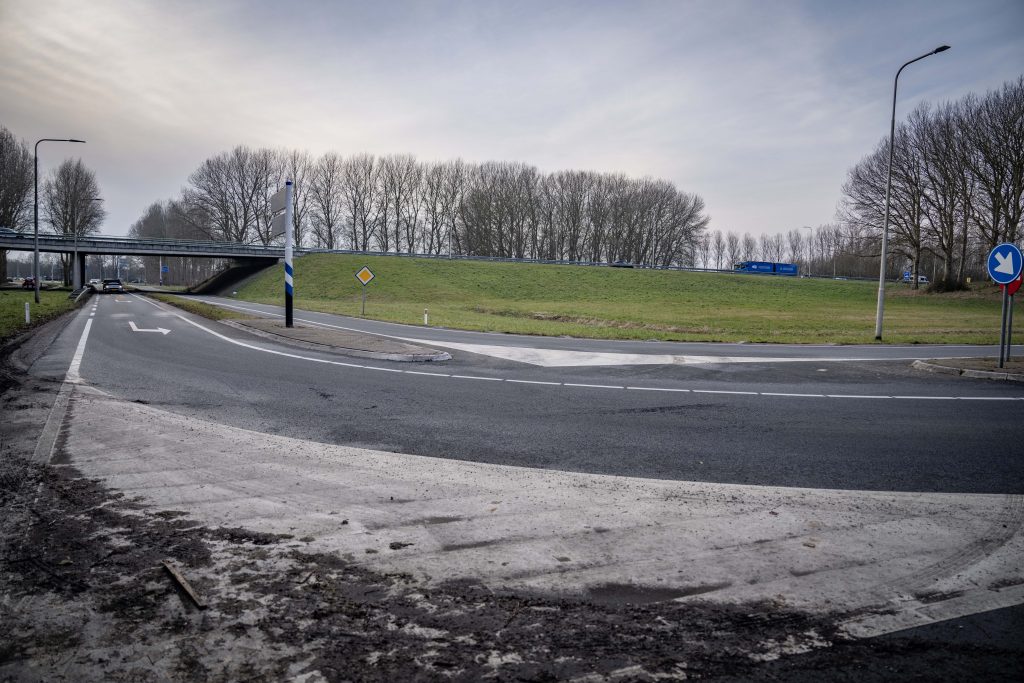 Start aanleg rotonde Middenmeer - bocht