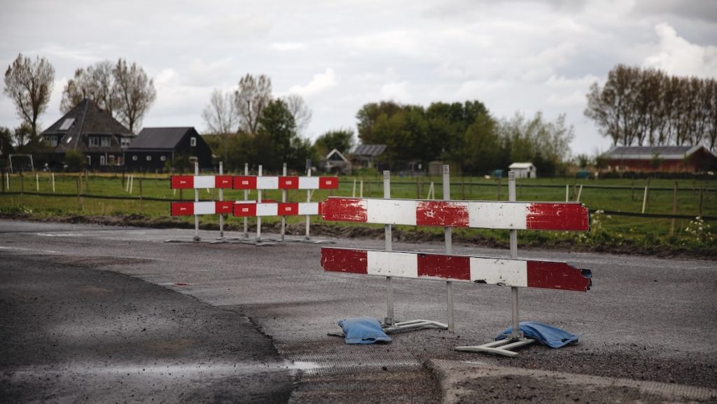 Verkeersbord bij wegwerkzaamheden